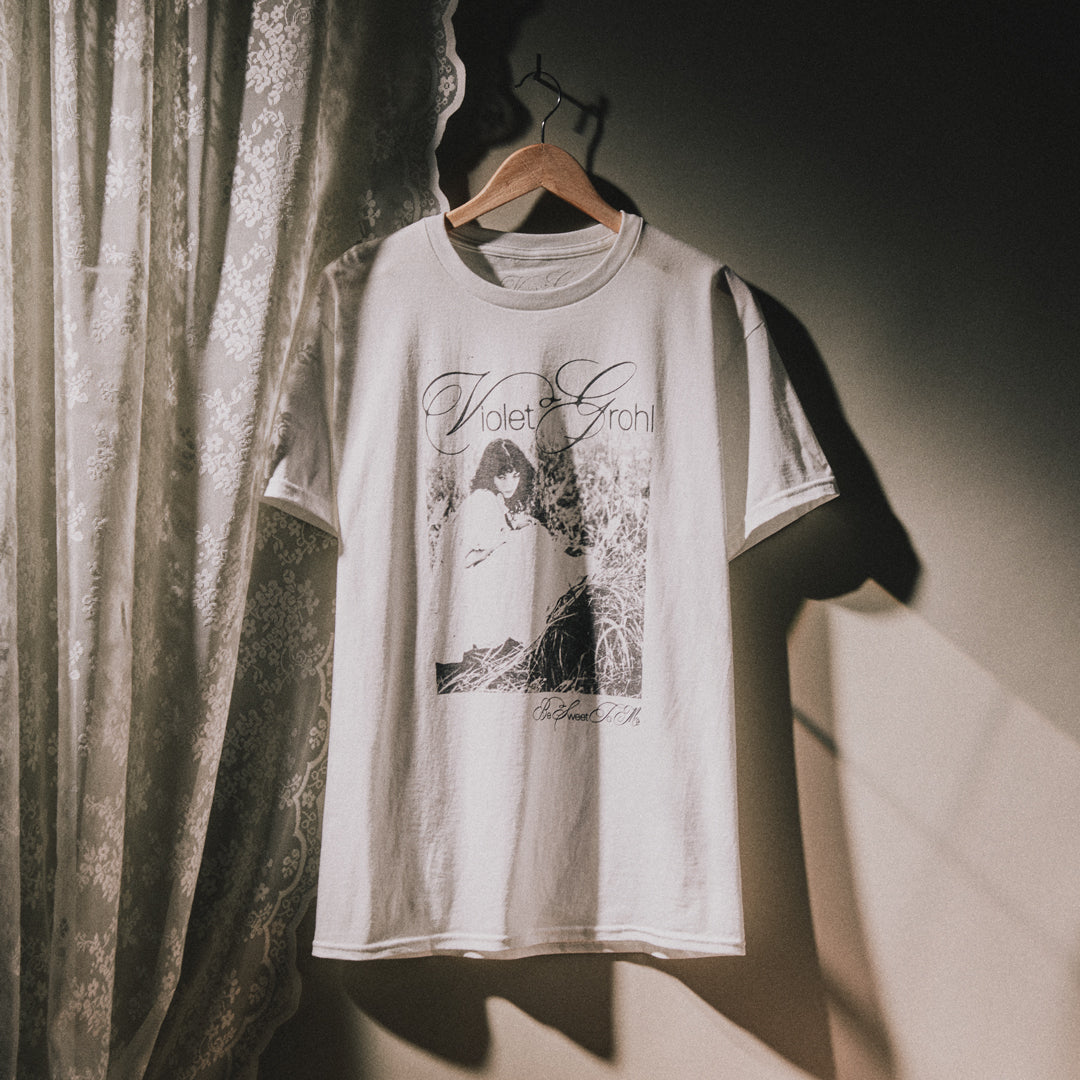 Be Sweet To Me Photo T-Shirt Lifestyle